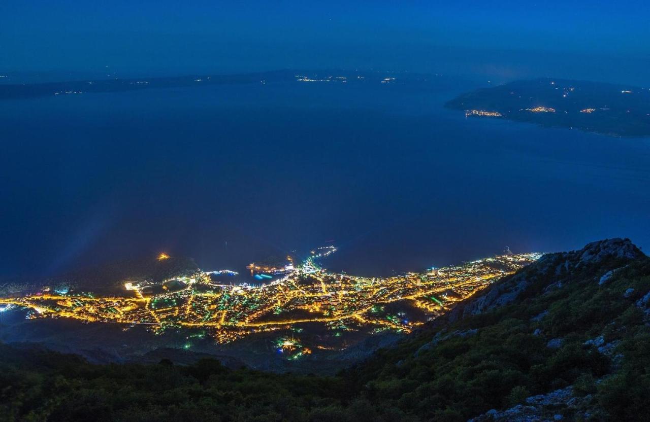 Apartment Bili-Sea View Apartment In The Center Makarska Bagian luar foto