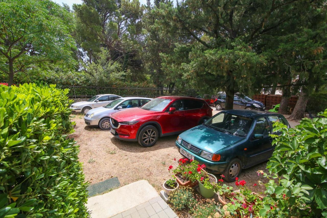 Apartment Bili-Sea View Apartment In The Center Makarska Bagian luar foto