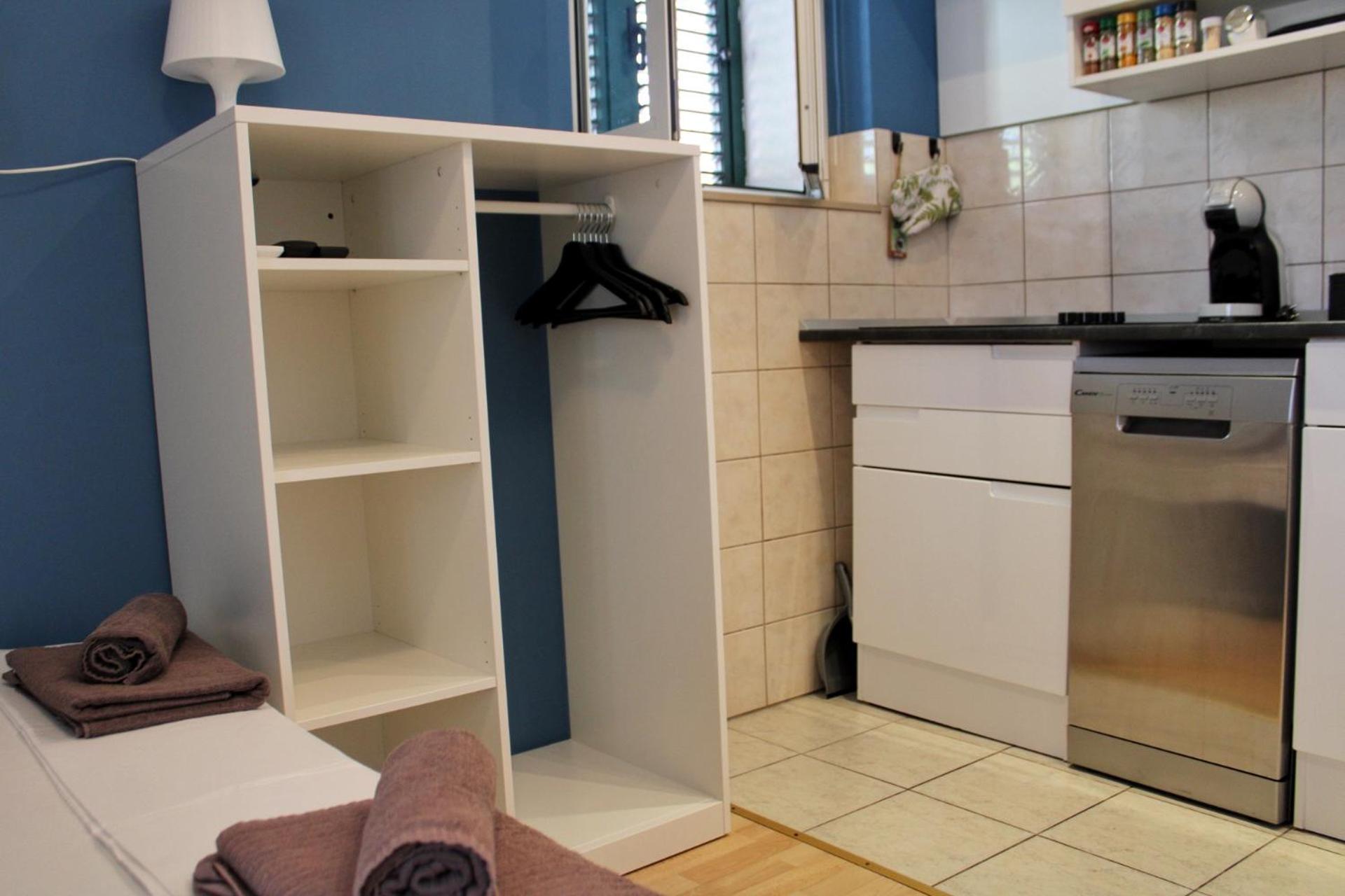 Apartment Bili-Sea View Apartment In The Center Makarska Bagian luar foto