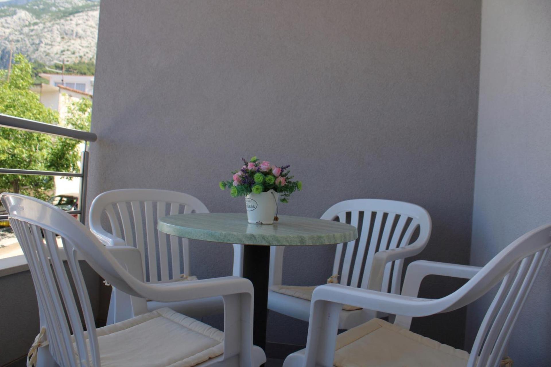 Apartment Bili-Sea View Apartment In The Center Makarska Bagian luar foto